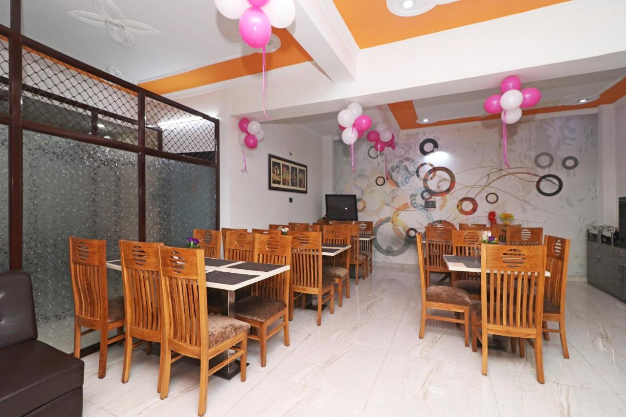 Capital O 8680 Hotel Vaishnavi Inn Hasanganj Exterior photo